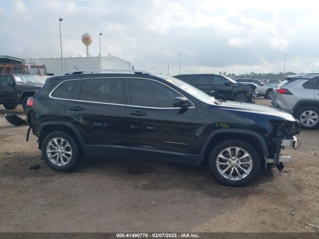 1C4PJLCB8KD147771 Jeep Cherokee Latitude Fwd
