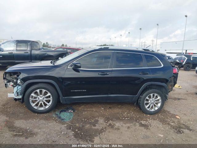 1C4PJLCB8KD147771 Jeep Cherokee Latitude Fwd