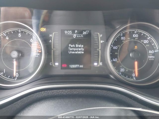 1C4PJLCB8KD147771 Jeep Cherokee Latitude Fwd