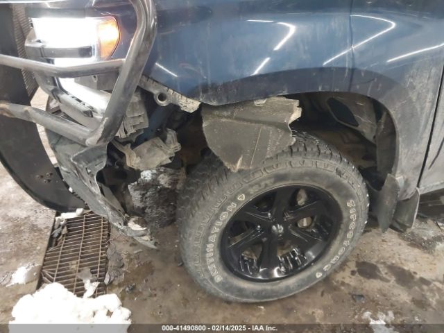 3GCPYFEL5MG299421 Chevrolet Silverado 1500 4wd  Short Bed Lt Trail Boss