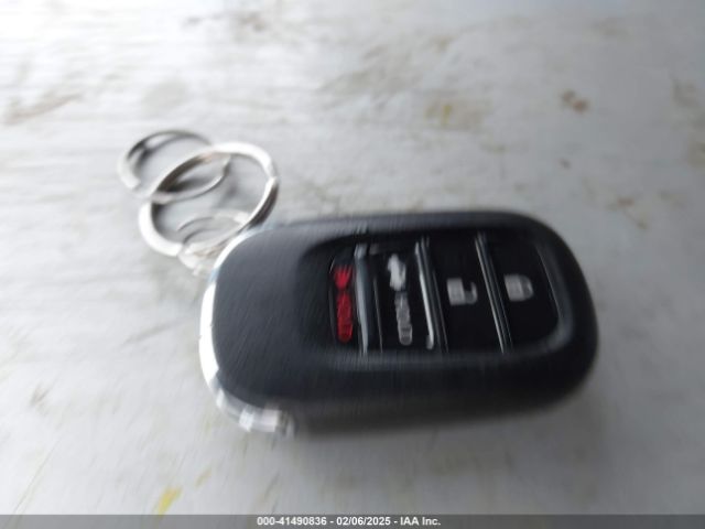 2HGFE2F28NH589979 Honda Civic Lx