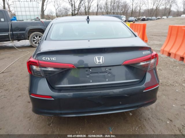 2HGFE2F28NH589979 Honda Civic Lx