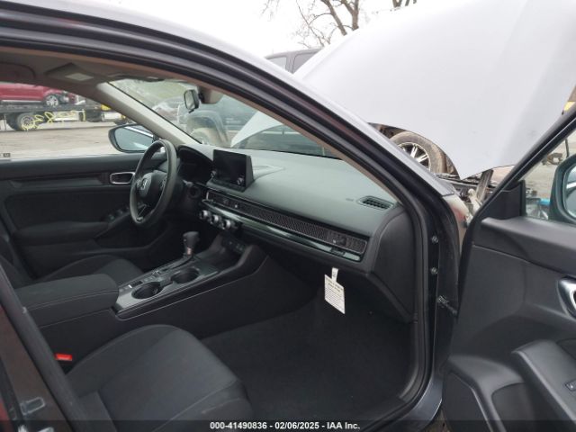 2HGFE2F28NH589979 Honda Civic Lx