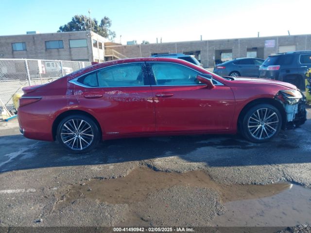 58ADA1C18NU019683 Lexus ES 300H