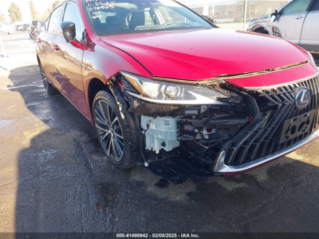 58ADA1C18NU019683 Lexus ES 300H