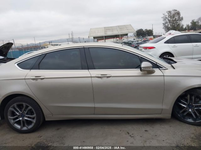 3FA6P0RU4KR200299 Ford Fusion Hybrid Titanium