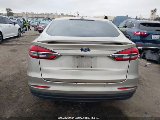 3FA6P0RU4KR200299 Ford Fusion Hybrid Titanium
