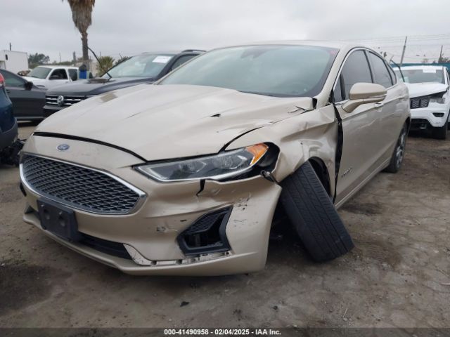 3FA6P0RU4KR200299 Ford Fusion Hybrid Titanium