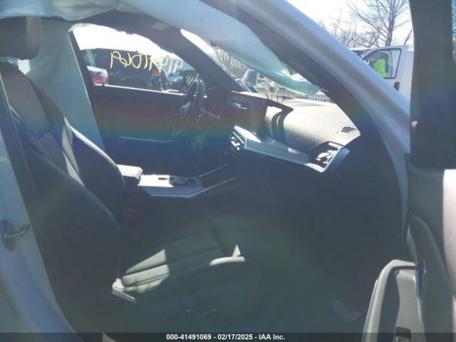 3MW89FF01R8E80598 BMW 3 Series 330i Xdrive