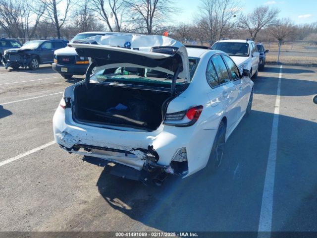 3MW89FF01R8E80598 BMW 3 Series 330i Xdrive