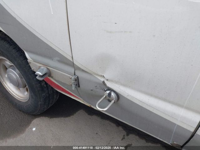 1FDSS3ELXEDB15210 Ford E-350 Super Duty Commercial