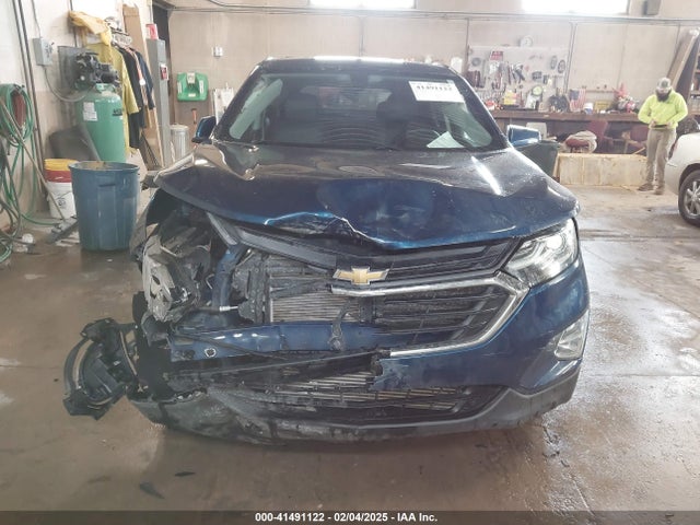 2GNAXUEV0K6195028 Chevrolet EQUINOX LT