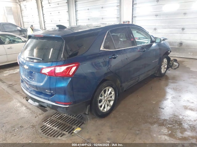 2GNAXUEV0K6195028 Chevrolet EQUINOX LT