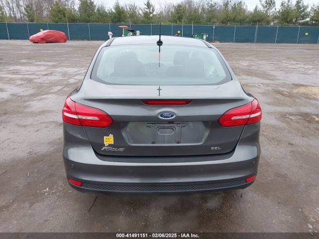Ford FOCUS SEL 2017 1FADP3H28HL252759 Image 16