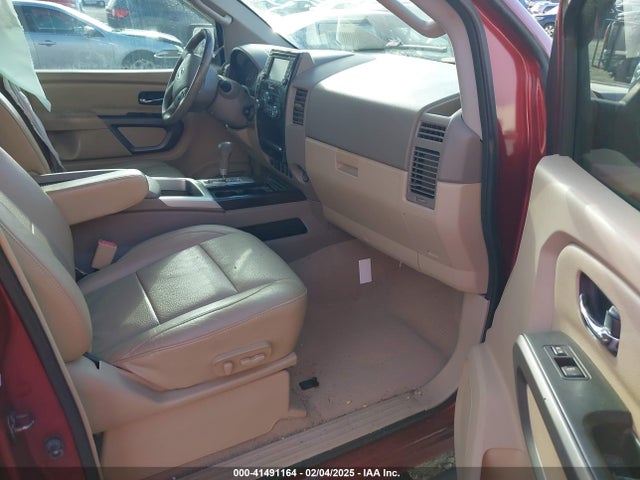 1N6BA0ED1FN503871 Nissan Titan Sl