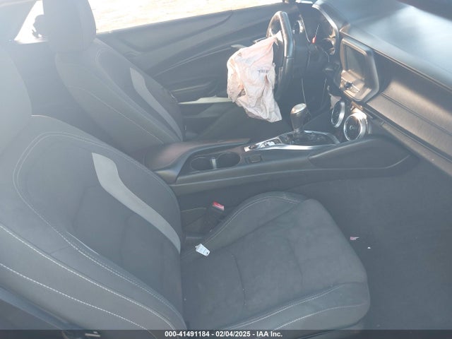 Chevrolet Camaro 1lt 2018 1G1FB3DX4J0119550 Image 5