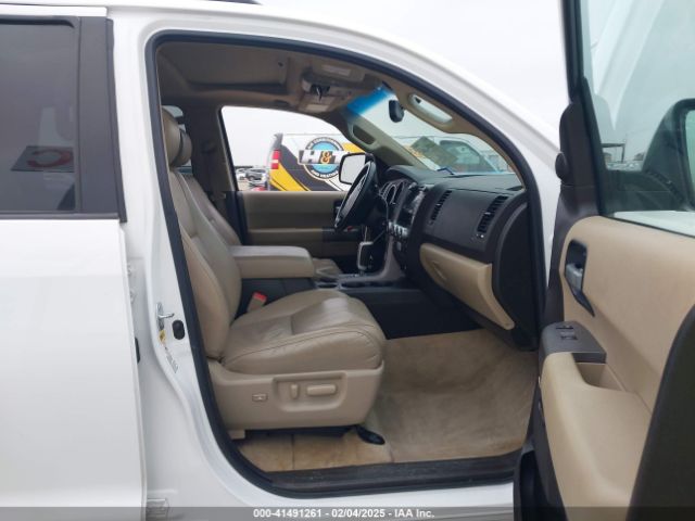 2011 TOYOTA SEQUOIA 5TDKY5G13BS034897 Photo 4