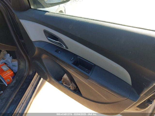 1G1PA5SH3F7244164 Chevrolet Cruze Ls Auto
