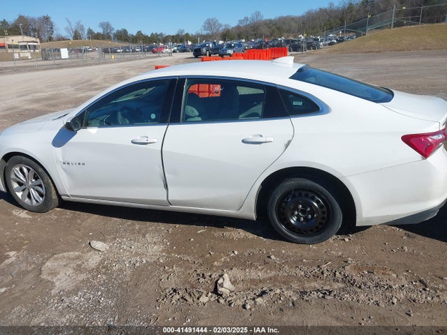 41491444 :رقم المزاد ، 1G1ZD5ST1NF109905 vin ، 2022 Chevrolet Malibu Fwd Lt مزاد بيع