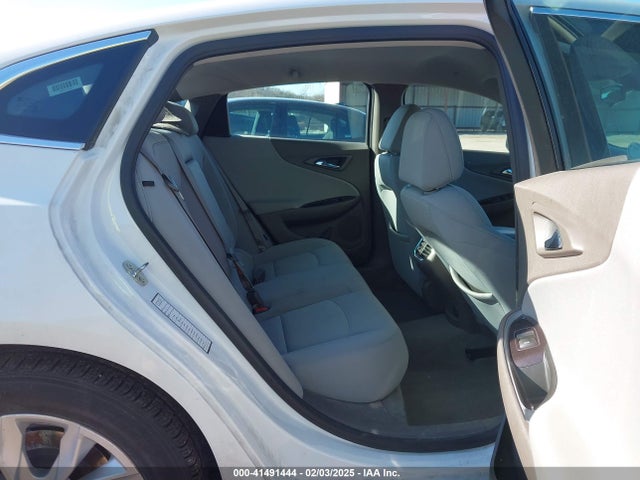 41491444 :رقم المزاد ، 1G1ZD5ST1NF109905 vin ، 2022 Chevrolet Malibu Fwd Lt مزاد بيع