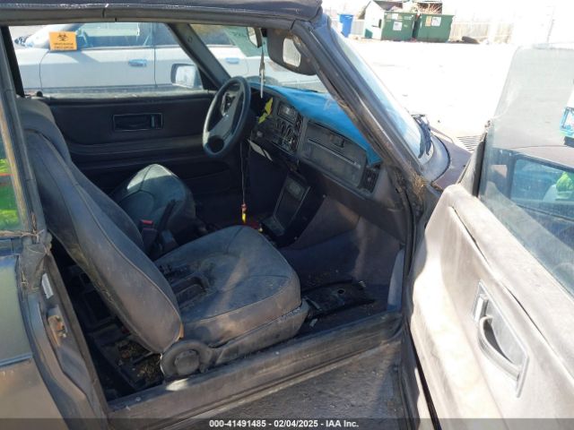 1987 SAAB 900 YS3AT75L5H7010140 Photo 4