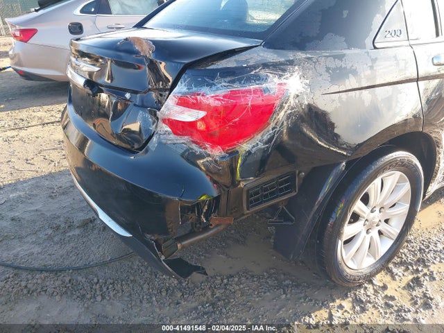 Chrysler 200 Limited 2014 1C3CCBCG0EN159320 Image 6