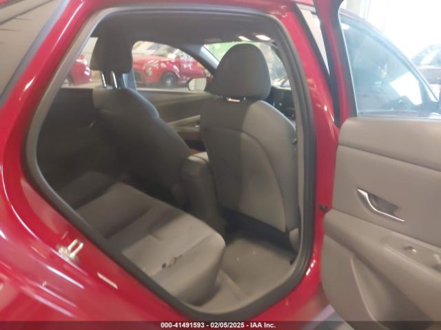 KMHLL4AG5NU368239 Hyundai ELANTRA SE