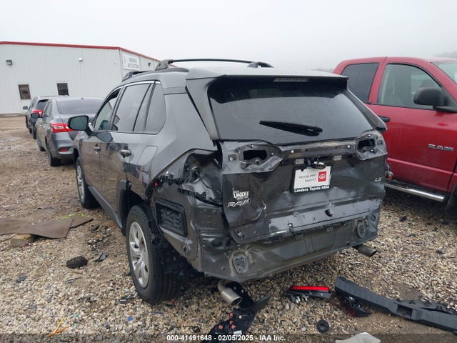 Toyota RAV4 LE 2020 2T3H1RFV4LC038842 Image 3