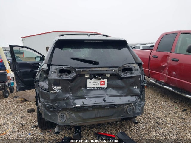 Toyota RAV4 LE 2020 2T3H1RFV4LC038842 Image 6