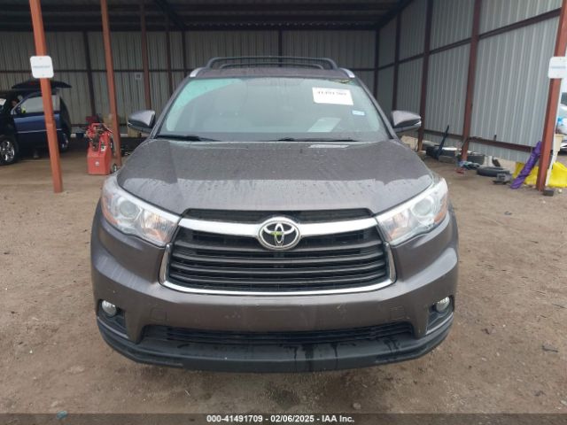 5TDKKRFHXFS090431 Toyota Highlander Xle V6