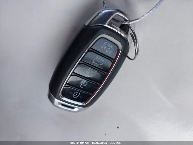 KMHLN4AG6MU100504 Hyundai ELANTRA SEL
