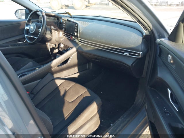 KMHLN4AG6MU100504 Hyundai ELANTRA SEL