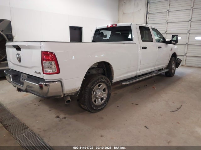 3C6UR5HL0PG529660 RAM 2500 Tradesman  4x4 8' Box