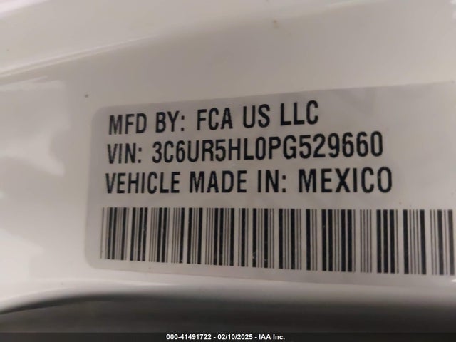 3C6UR5HL0PG529660 RAM 2500 Tradesman  4x4 8' Box