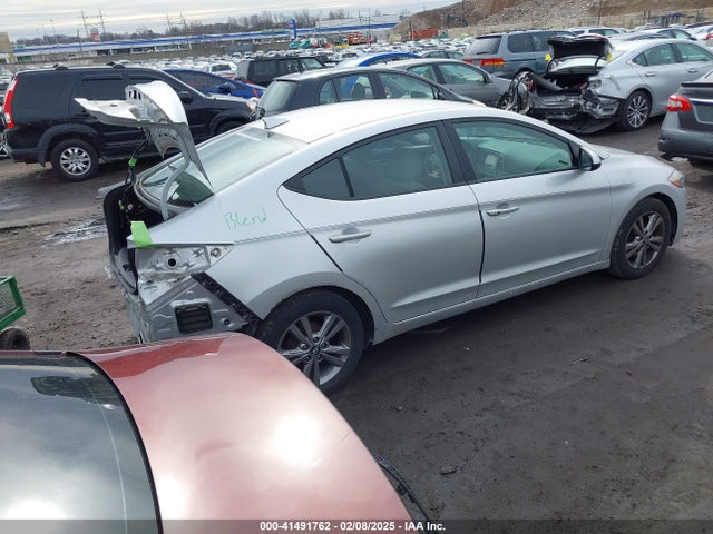 Hyundai ELANTRA SE 2017 5NPD84LF3HH042274 Image 4