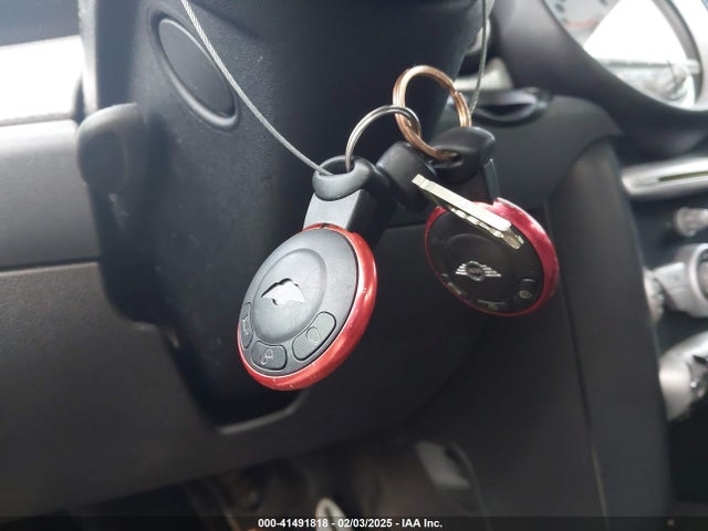 2008 MINI COOPER S WMWMF73528TT89053 Photo 10