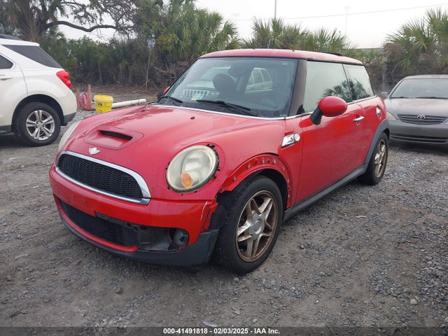 2008 MINI COOPER S WMWMF73528TT89053 Photo 1