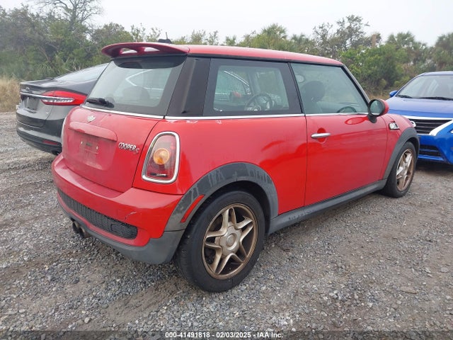 2008 MINI COOPER S WMWMF73528TT89053 Photo 3
