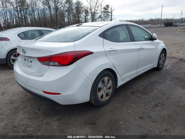Hyundai ELANTRA SE 2016 5NPDH4AE7GH677460 Image 4