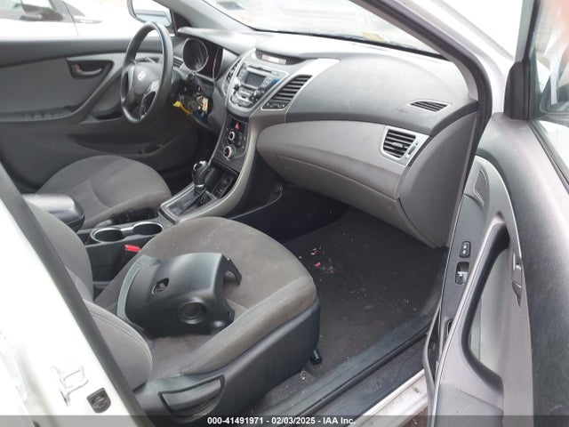 Hyundai ELANTRA SE 2016 5NPDH4AE7GH677460 Image 5