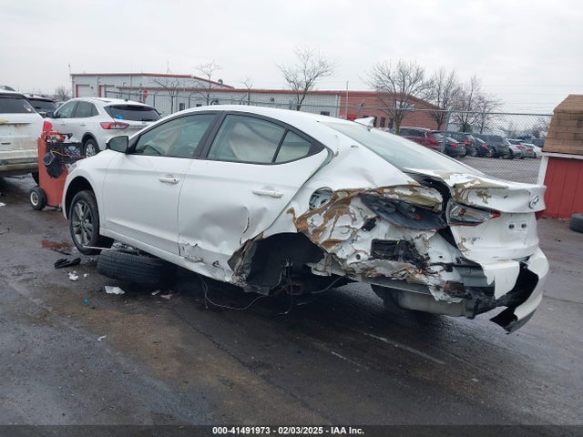 5NPD84LF2JH324508 Hyundai ELANTRA SEL