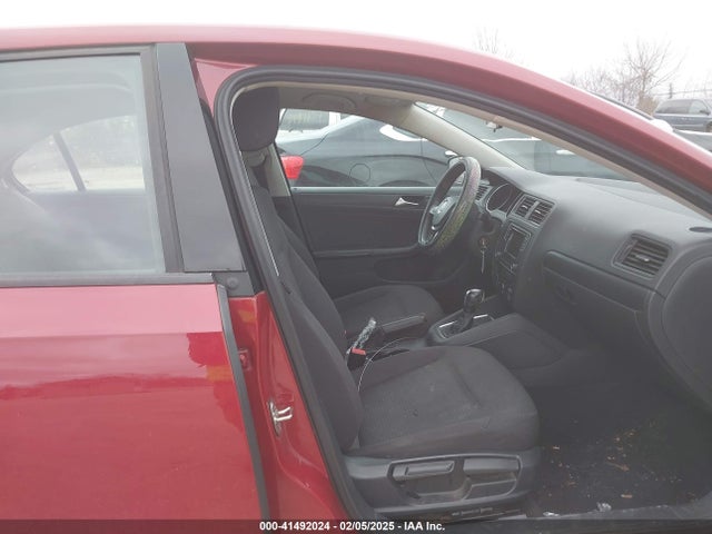 3VW267AJ6GM273990 Volkswagen Jetta 1.4t S
