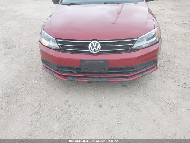 3VW267AJ6GM273990 Volkswagen Jetta 1.4t S