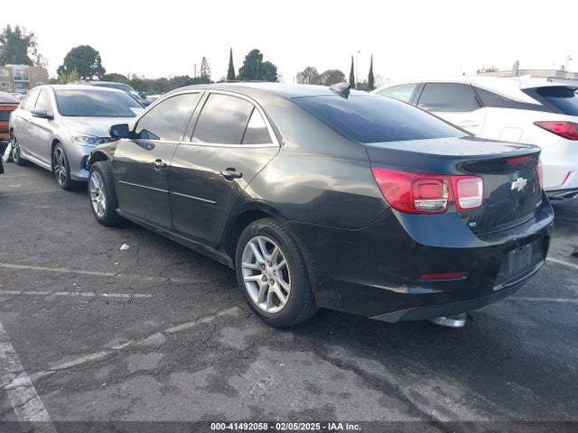 Chevrolet MALIBU 1LT 2015 1G11C5SL0FF230703 Image 3