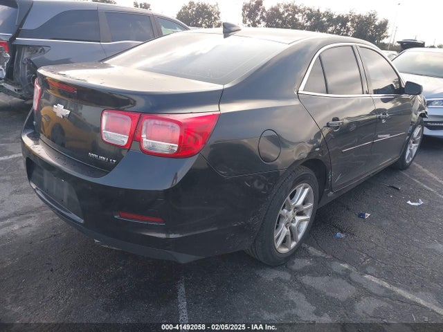 Chevrolet MALIBU 1LT 2015 1G11C5SL0FF230703 Image 4