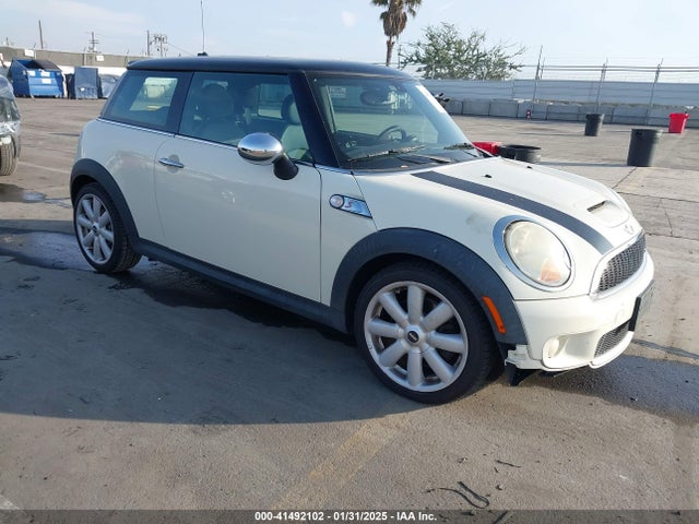 2007 MINI COOPER S WMWMF73547TL92521 Photo 0