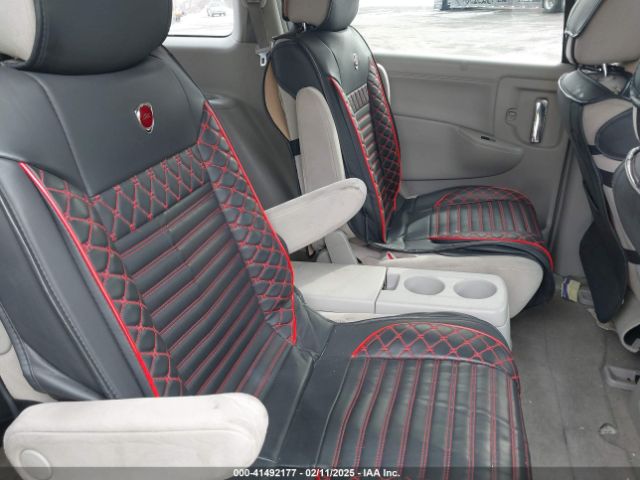 JN8AE2KP3G9155132 Nissan Quest Sv