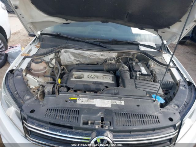 WVGAV7AX2HK042353 Volkswagen Tiguan 2.0t/2.0t S