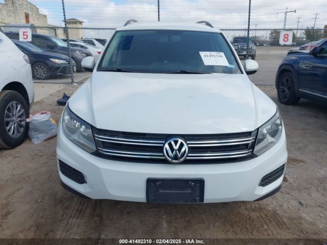 WVGAV7AX2HK042353 Volkswagen Tiguan 2.0t/2.0t S