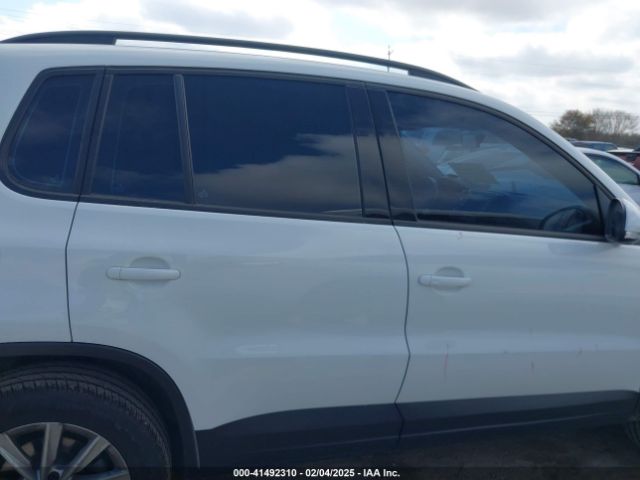 WVGAV7AX2HK042353 Volkswagen Tiguan 2.0t/2.0t S